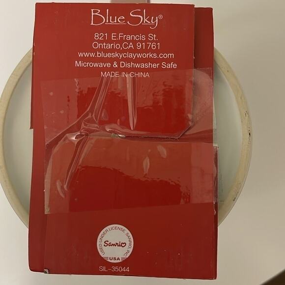 Hello Kitty by Sanrio set 2 large face mugs one pink bow and one red bow red NEW - Picture 7 of 7